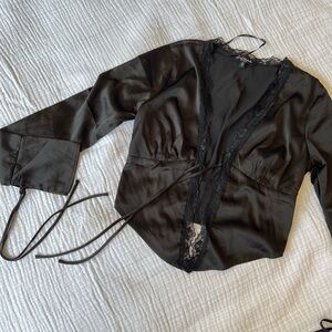 Slinky + Silky Black Tie Top🖤